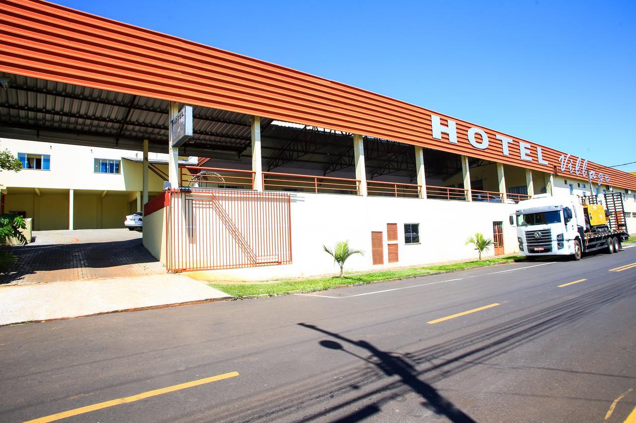 Hotel Village Pato Branco Eksteriør billede
